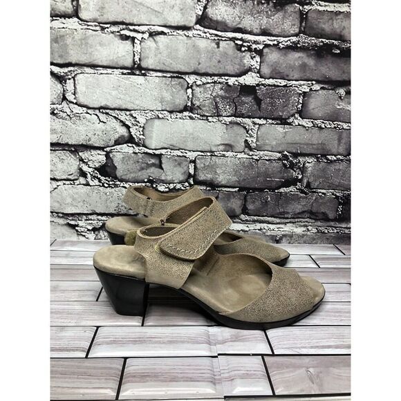 Munro American Taupe Shimmer Leather Strap  Casual Heels Women’s Sz 8.5M US/39EU - Picture 12 of 16